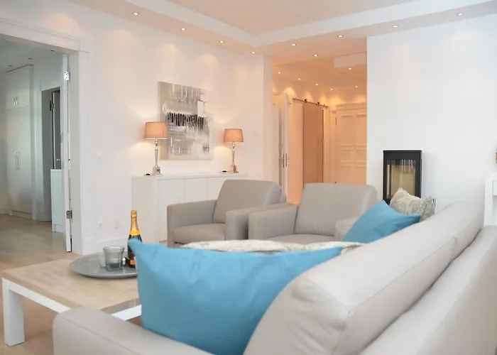 Philine - Apt. 24 Theresa * Sellin (Rugen)